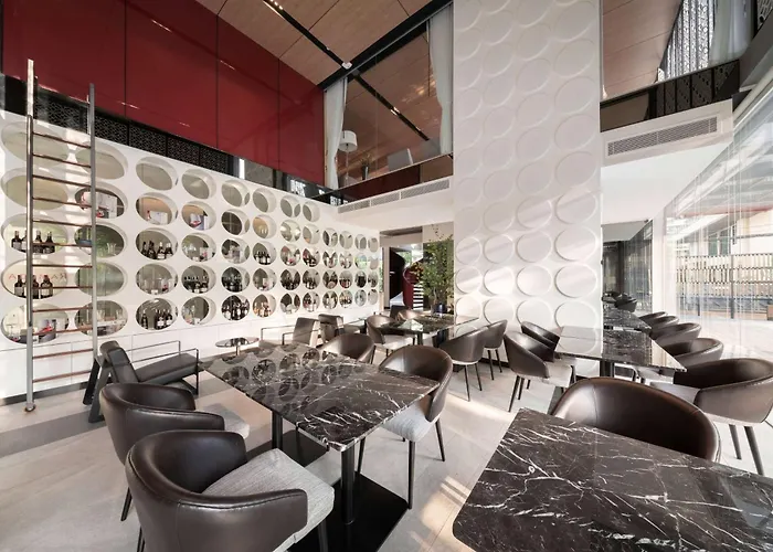 Hotel Ramada By Wyndham Sukhumvit 87 4*